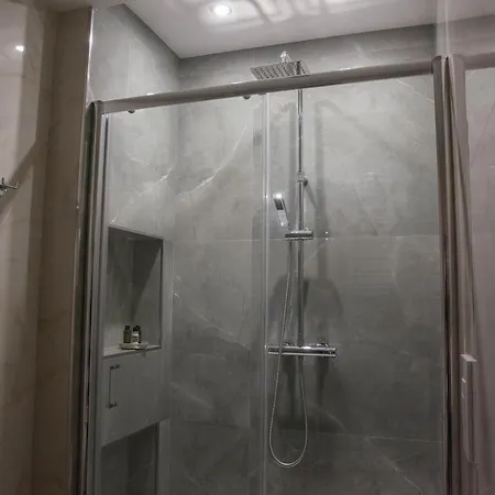Morelli Oda ve Kahvaltı 4*